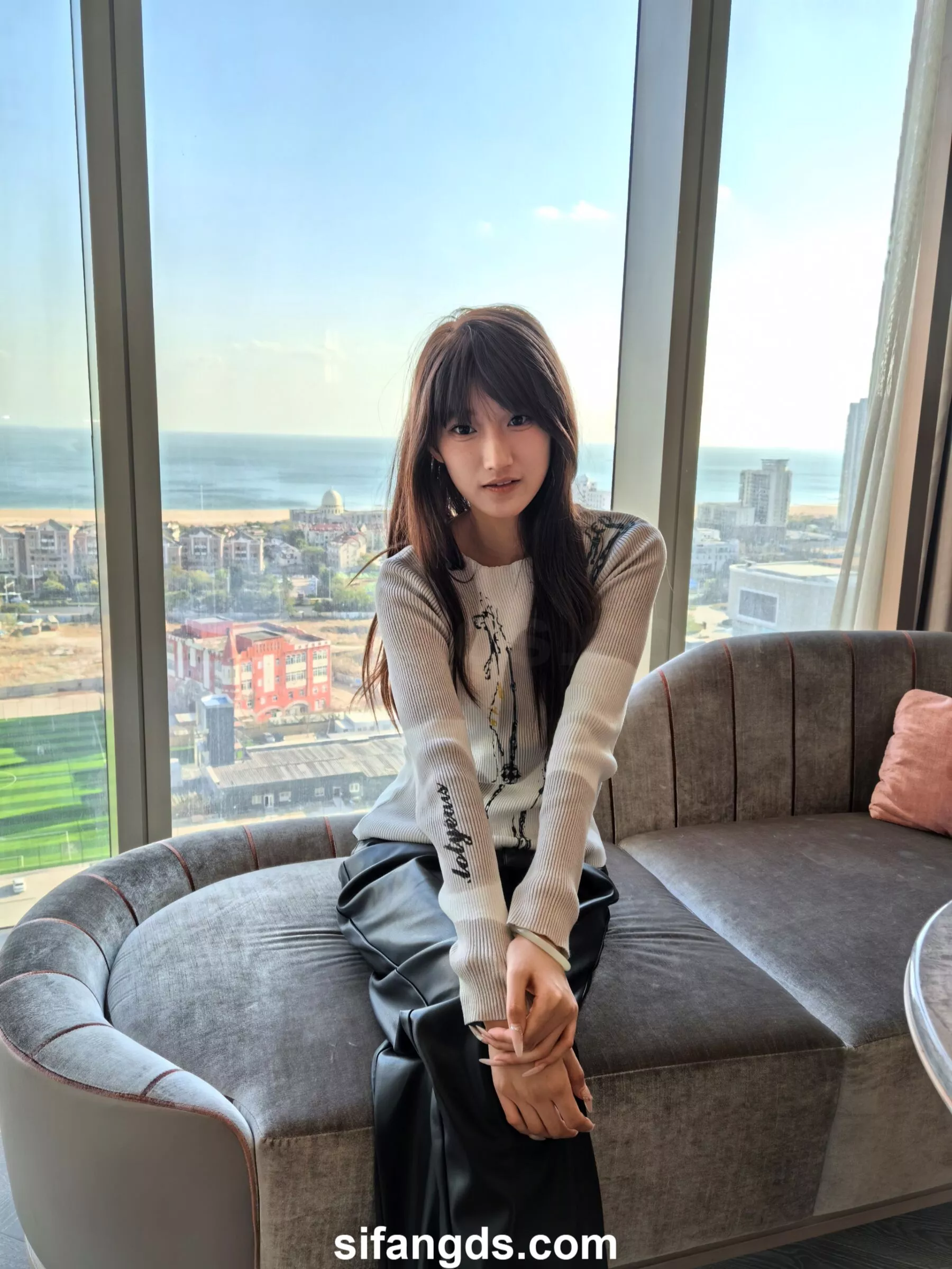 019P
