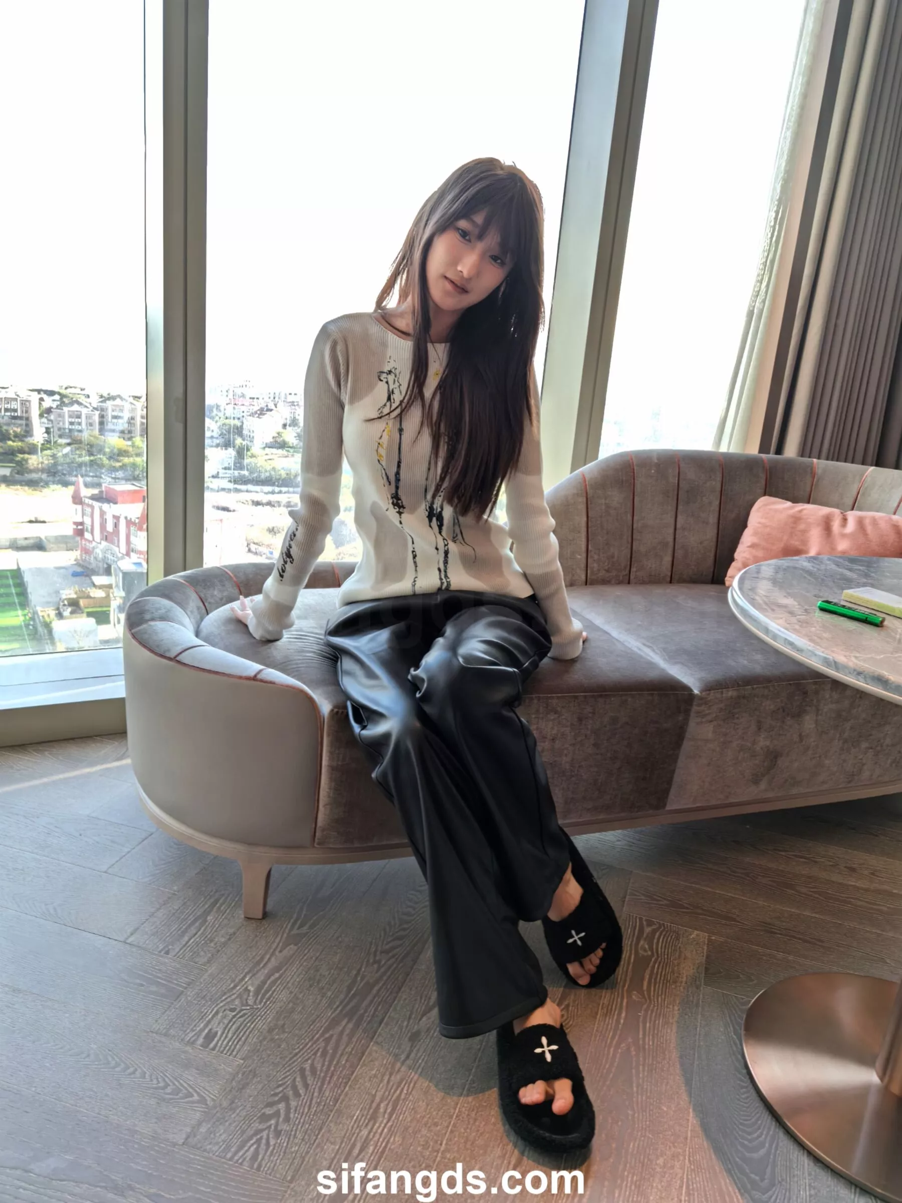 021P