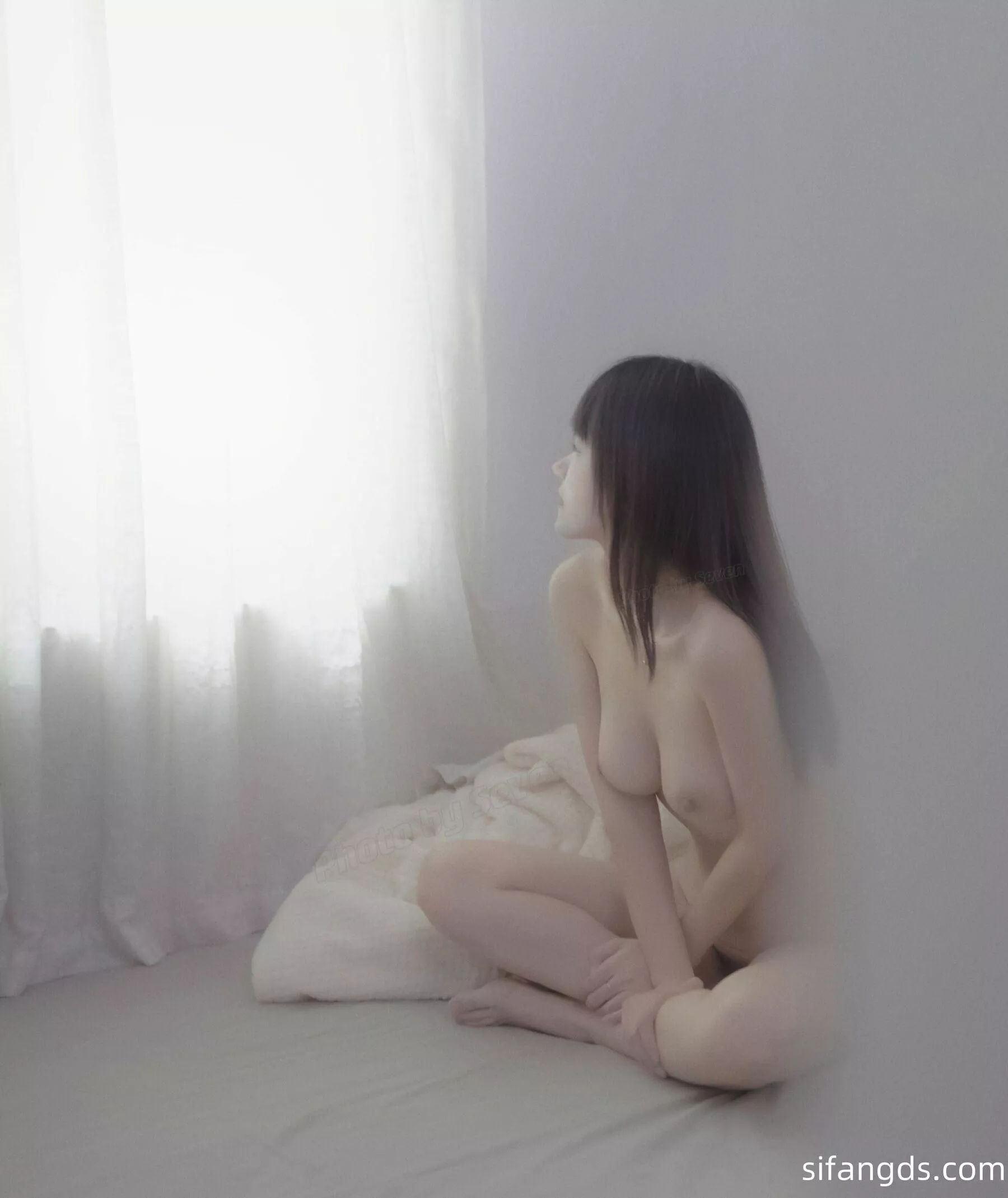 064P
