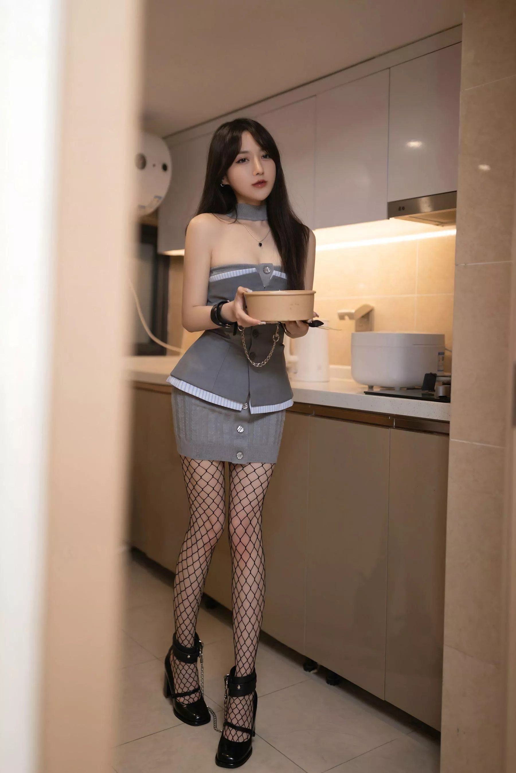 024P